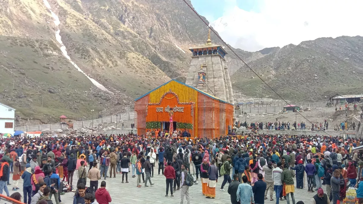 केदारनाथ धाम के कपाट खुलने के पश्चात अब तक 15,612 विशिष्ट व अतिविशिष्ट और इससे बीकेटीसी को रूपये 46,83,600 का लाभ हुआ