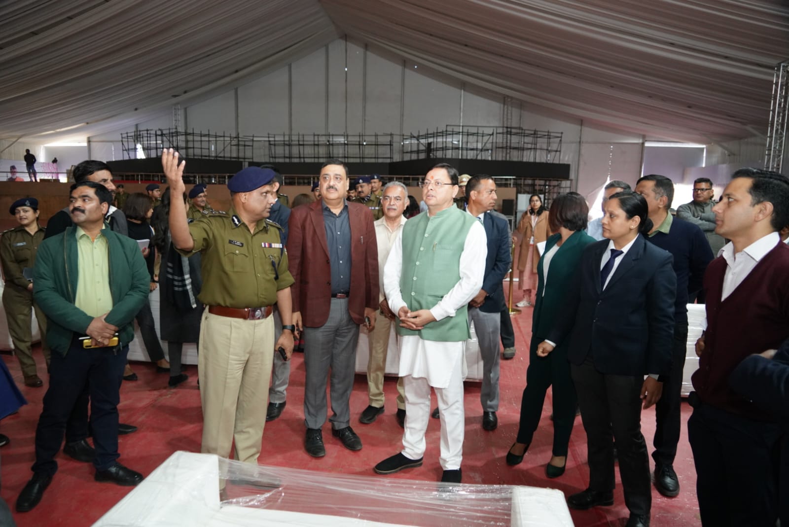 मुख्यमंत्री ने कहा कि राज्य के स्थानीय उत्पादों को बढ़ावा देने के लिए भी राज्य सरकार निरंतर प्रयास किये जा रहे हैं