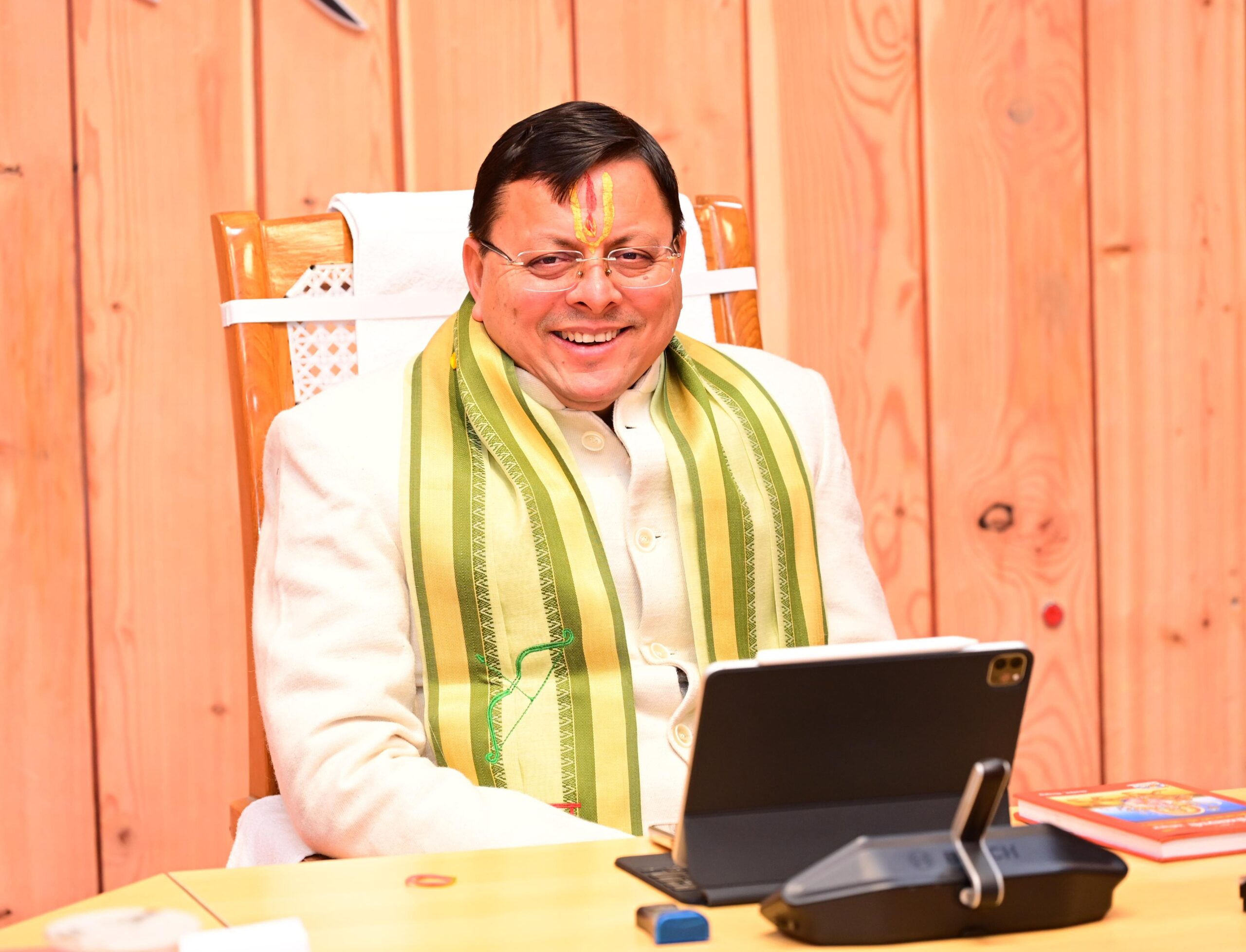 मुख्यमंत्री धामी की अध्यक्षता में प्रदेश मंत्रिमंडल की बैठक मैं कई महत्वपूर्ण फैसले लिए गए. पढ़े पूरी रिपोर्ट