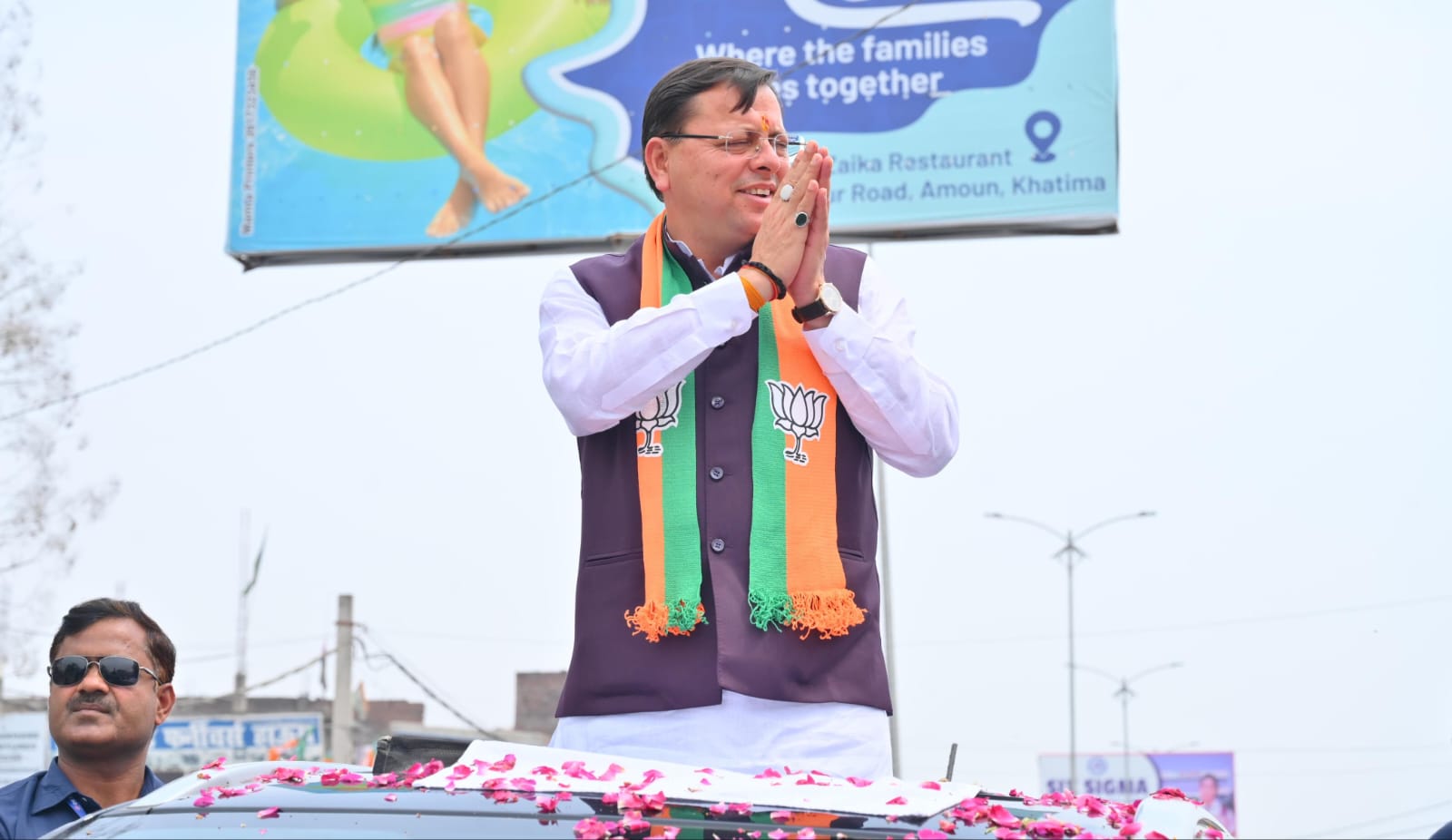 देश की सम्मानित जनता इंडी गठबंधन की विभाजनकारी और उन्मादी विचारधारा को अपने एक वोट की ताकत से नेस्तनाबूद करेगी:धामी
