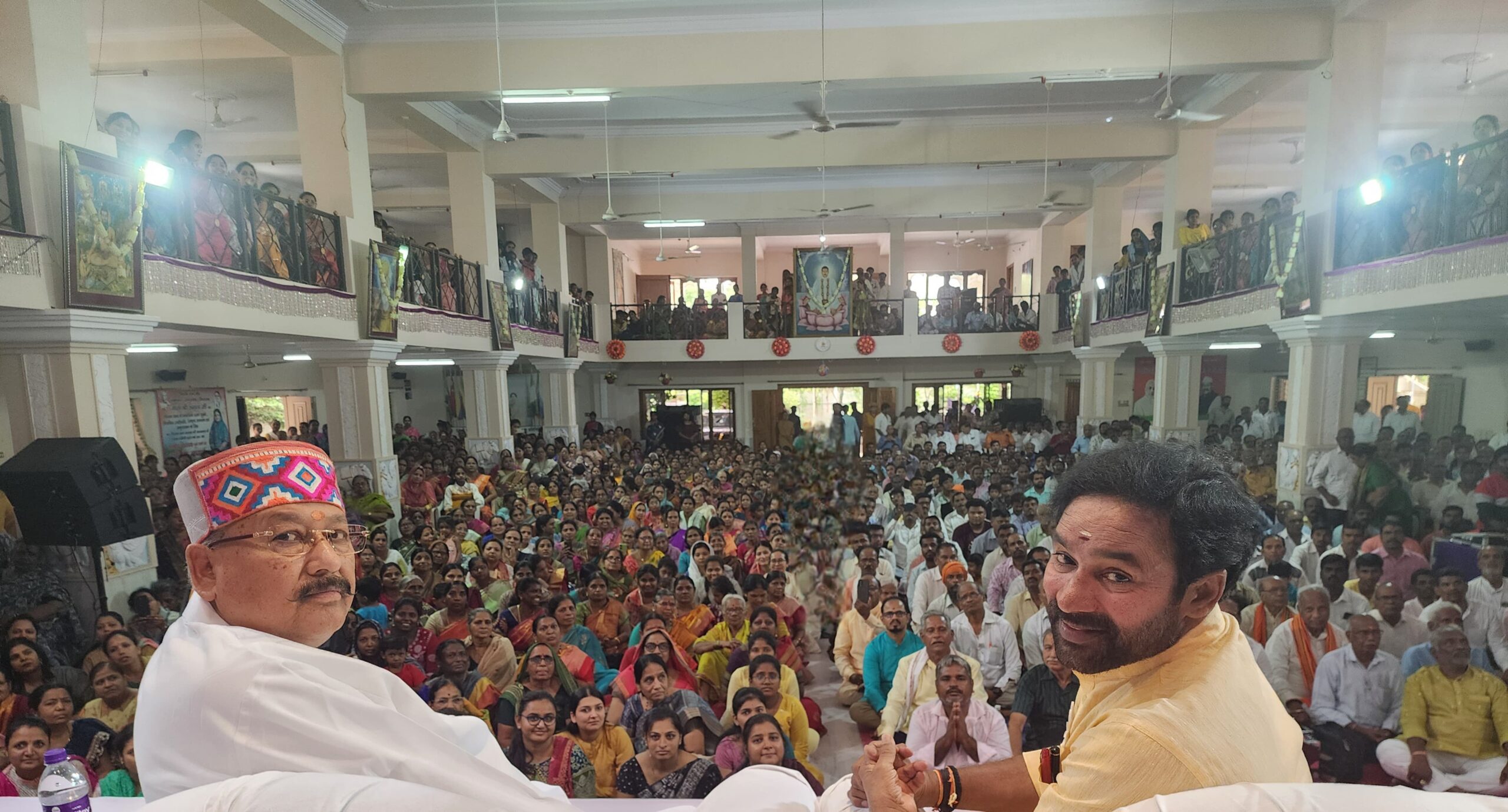 परिवार को स्थापित करने की लड़ाई लड़ रहा है घमंडिया गबंधन: महाराज   