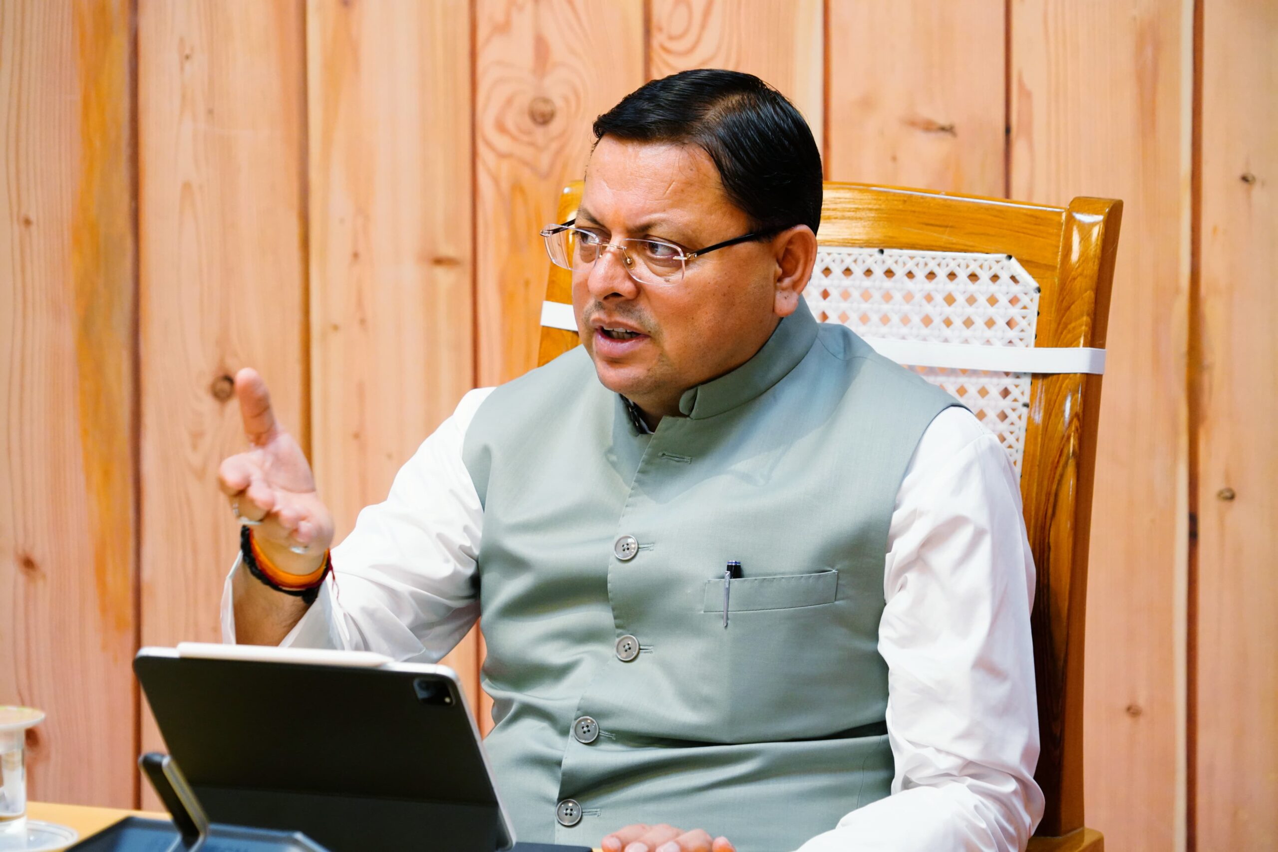 मुख्यमंत्री  धामी के निर्देश पर राज्य कर्मियों, पेंशन एवं पारिवारिक पेंशनरों को दीपावली से पूर्व वेतन एवं पेंशन भुगतान की स्वीकृति शासन ने प्रदान की
