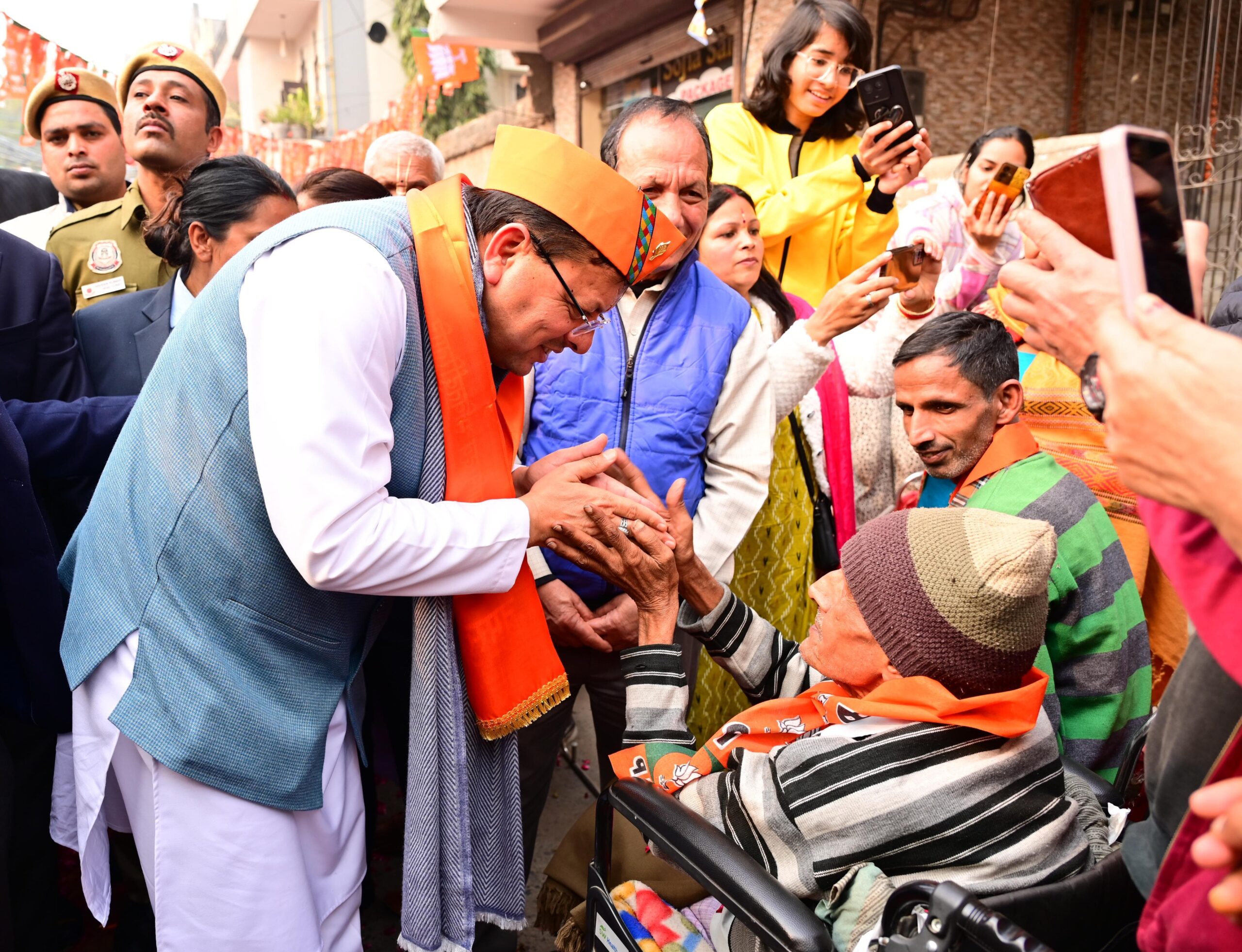 दिल्ली में इस बार बदलाव की बयार बह रही है। इस बार  प्रचंड बहुमत के साथ दिल्ली में कमल खिलेगा:धामी