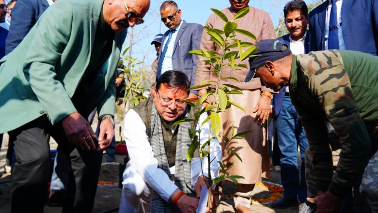 मुख्यमंत्री ने कहा 1600 मेडल विजेता  खिलाड़ियों के नाम पर 2.77 हेक्टेयर वन भूमि को खेल वन के रूप में विकसित की जायेगी।