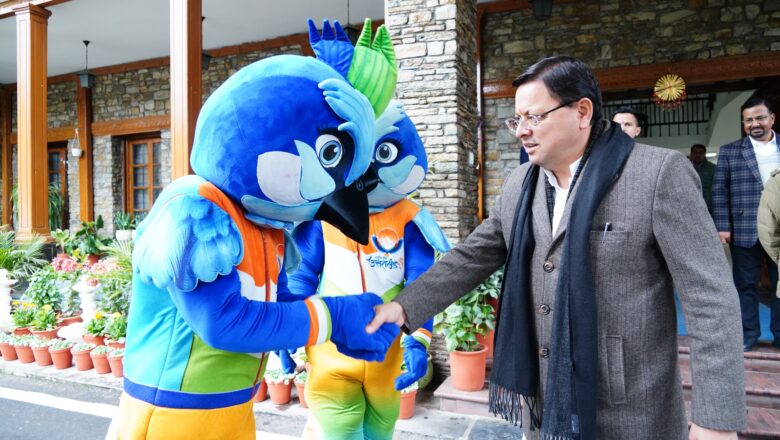 मुख्यमंत्री ने कहा कि राष्ट्रीय खेल के दौरान मौली की सक्रियता ने सबका दिल जीतने का कार्य किया उत्तराखण्ड का राज्य पक्षी मोनाल की विशिष्टता से देशभर के लोग परिचित हुए