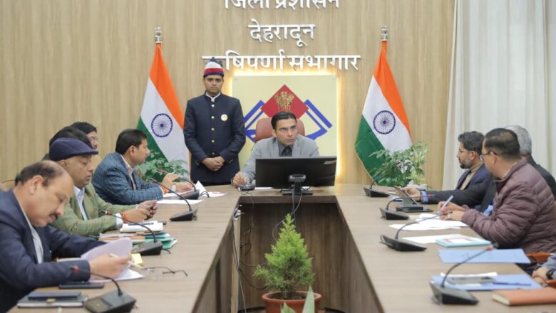 प्रथम पंक्ति के अधिकारियों के स्तर पर ही हो निवारण;