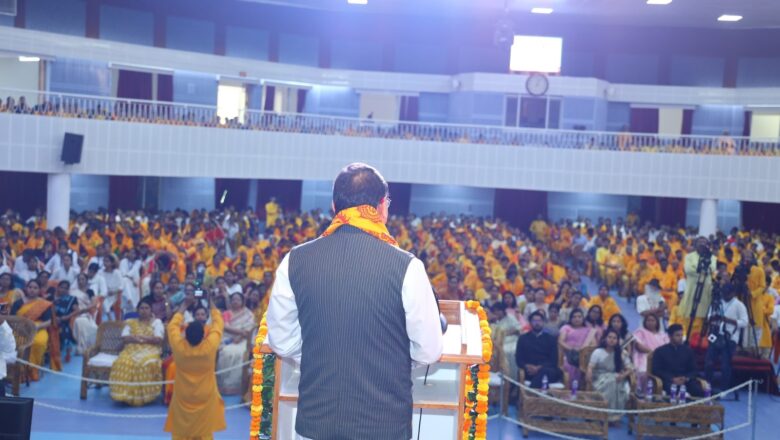मुख्यमंत्री ने कहा कि कुछ लोगों द्वारा ये अफवाह फैलायी जा रही है कि यूसीसी के अंतर्गत रजिस्ट्रेशन करवाने पर किसी बाहरी व्यक्ति को उत्तराखंड का मूल निवास प्रमाण पत्र मिला जाएगा। इस तरह की बातें पूरी तरह से भ्रामक और असत्य हैं, यूसीसी में ऐसा कोई भी प्रावधान नहीं है।   