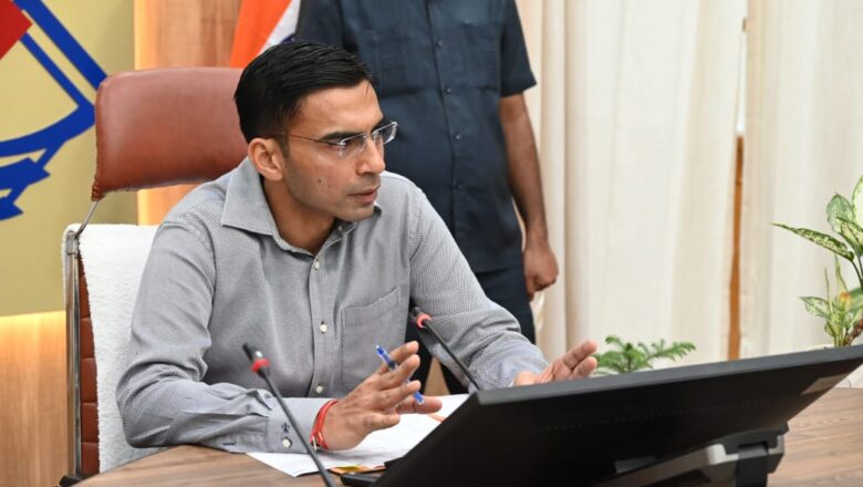 जिला स्तरीय राजस्व संवर्धन एवं अनुश्रवण समिति की बैठक में डीएम ने दिए निर्देश   