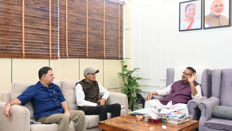 पालीहाउस निर्माण के कार्य को प्राथमिकता पर किया जाए: कृषि मंत्री गणेश जोशी