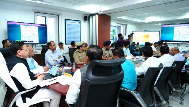 मुख्यमंत्री ने जलाश्यों की नियमित मॉनिटरिंग करते हुए नियमित रूप से सिल्ट हटाने की कार्यवाही करने के निर्देश दिए   