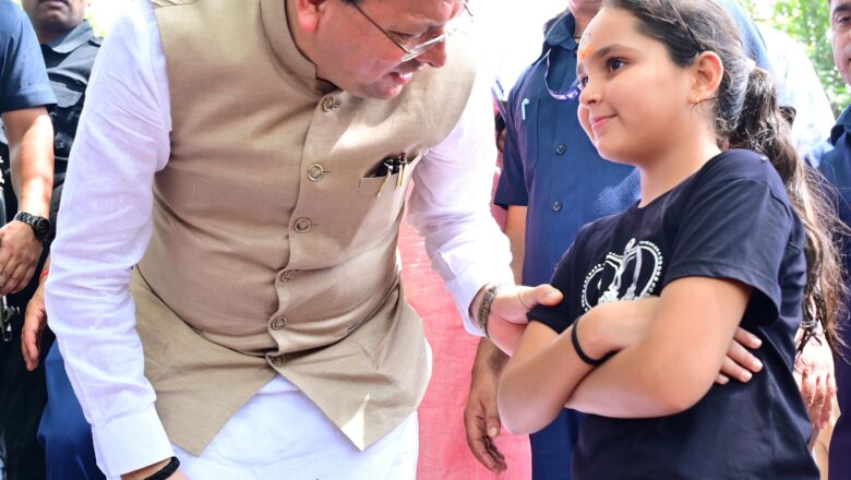 मुख्यमंत्री ने बताया कि इस अभियान का उद्देश्य है कि प्रत्येक व्यक्ति को अपनी माँ के सम्मान में एक पेड़ लगाने के लिए प्रेरित करना है, ताकि भावनात्मक जुड़ाव के माध्यम से पर्यावरण संरक्षण को जन-आंदोलन बनाया जा सके   