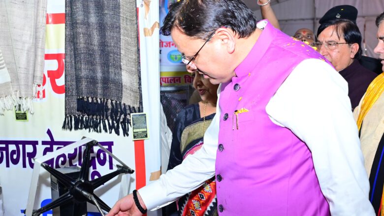 मुख्यमंत्री ने कहा कि वे आज प्रदेश के समग्र विकास और जन आकांक्षाओं को पूरा करने के अपने “विकल्प रहित संकल्प” को पूर्ण करने की इस यात्रा के सफल चार वर्ष पूर्ण कर रहे हैं   