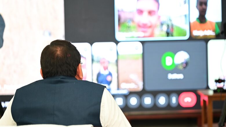 मुख्यमंत्री ने कहा कि राज्य सरकार खेल प्रतिभाओं को सशक्त मंच देने और खेल संस्कृति को प्रोत्साहित करने के लिए पूरी तरह प्रतिबद्ध है