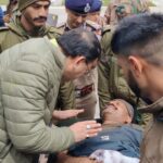 मुख्यमंत्री ने उन्हें आश्वासन दिया कि वे इस कठिन समय में उनके साथ खड़े हैं और राज्य सरकार के स्तर पर राहत व बचाव कार्यों में कोई कोर कसर नहीं छोड़ी जाएगी
