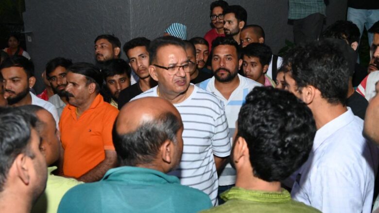 आपदा प्रभावित क्षेत्रों के स्थलीय निरीक्षण के दौरान गणेश जोशी ने कहा कि राज्य सरकार इस दुख की घड़ी में हर पीड़ित परिवार के साथ मजबूती से खड़ी है।