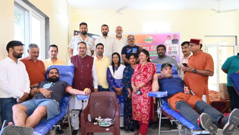 दून विहार में आयोजित रक्तदान शिविर ने समाज सेवा की नई मिसाल कायम की, मंत्री गणेश जोशी ने सभी रक्तदाताओं को दिया धन्यवाद