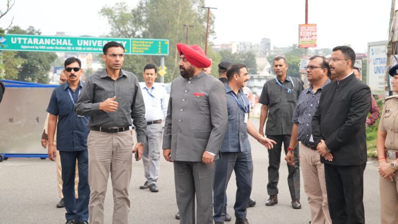आपदा प्रबंधन में जिलाधिकारी सविन बंसल और उनकी टीम की त्वरित कार्रवाई की राज्यपाल ने की सराहना, कहा—दूरस्थ क्षेत्रों तक पहुँचाना राहत काबिले-तारीफ