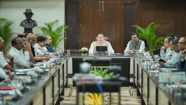 मुख्यमंत्री ने कहा कि अभ्यर्थी को एक सप्ताह के अंदर डिग्री उपलब्ध कराई जाए   