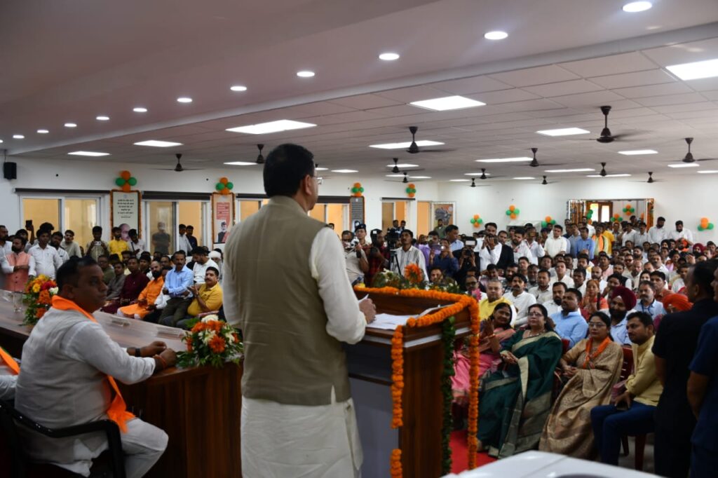 सीएम धामी के विज़न ‘हिल्स टू हाई-टेक’ को मूर्त रूप देगा एआई इम्पैक्ट समिट — आईटी, शिक्षा और उद्योग जगत के दिग्गज होंगे शामिल।   