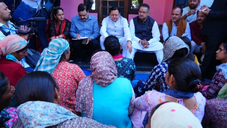 स्थानीय लोगों ने कहा कि मुख्यमंत्री का इस तरह उनके बीच आना और दीपावली मनाना उनके कठिन समय में हौसल अफजाई करता है