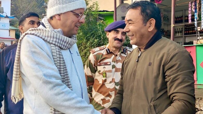 सीएम धामी का मुनस्यारी दौरा: आईटीबीपी जवानों संग बिताए पल, स्थानीयों से लिया विकास योजनाओं का फीडबैक  ‘   