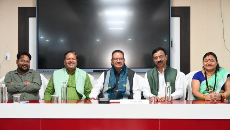 बहुत संघर्षों के बाद हमें उत्तराखंड राज्य प्राप्त हुआ है, अब हमारी सामूहिक जिम्मेदारी है कि हम राज्य को विकास की नई ऊँचाइयों तक पहुँचाए” : जोशी