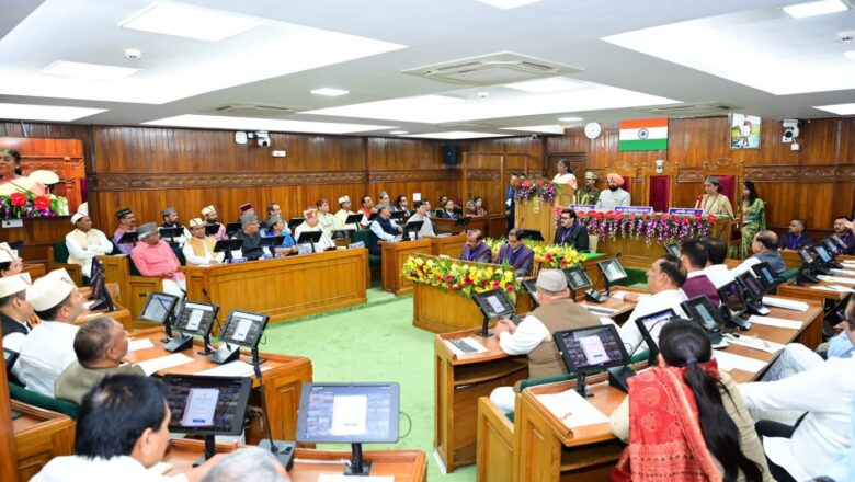 राष्ट्रपति द्रौपदी मुर्मु ने कहा कि राज्य में साक्षरता बढ़ी है, महिलाओं की शिक्षा में विस्तार हुआ है, मातृ एवं शिशु-मृत्यु-दर में कमी आई है, राज्य में स्वास्थ्य- सेवाओं को सुलभ बनाने के प्रयास किए जा रहे हैं