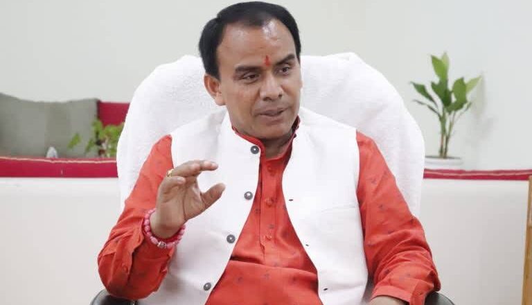 मंत्री धन सिंह रावत ने कहा – सामूहिक खेती से पलायन रुका, बंजर भूमि फिर से हुई उपजाऊ।